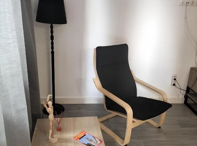 Nuevo Centro, Trastamara 25 Apartman